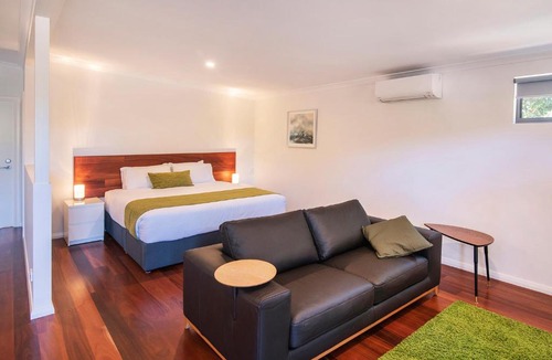 Margaret River Apartment | Karri Tree Studio Apartment