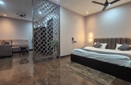 Begusarai Hotel | Kasa Courtyard