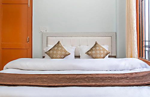 Dharampur Apartment | Kasauli Trails and tracks
