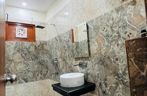 Kasganj Hotel | Kasganj Hotel by Robinson