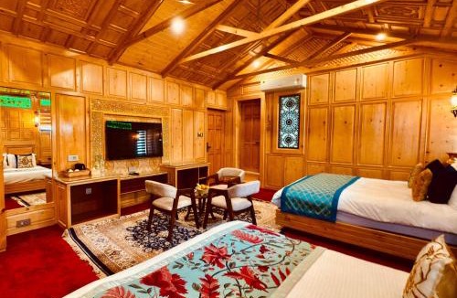 Nishat-Shalimar Hotel | Kashmir Mahal Resorts