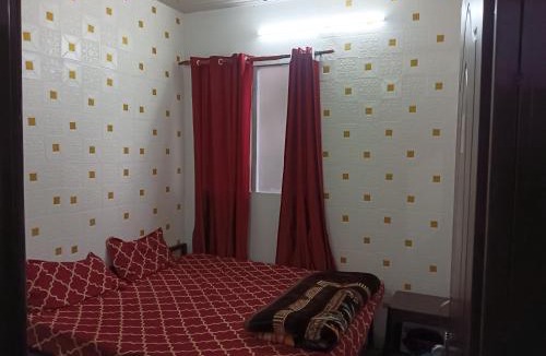 The Mall Road House | Kaushik Home Stays