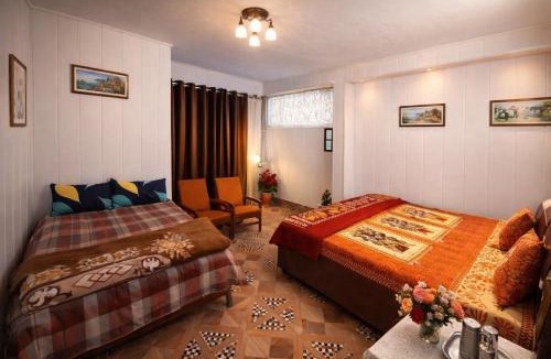 The Mall Road House | Kaushik Home Stays
