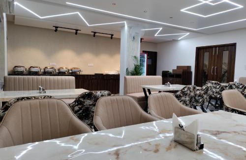 Greater Noida Hotel | KDS Residency Hotel and Banquet