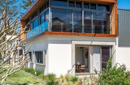 Brunswick Heads Apartment | KESCAR 2, TOP NOTCH, Par EXCELLENCE