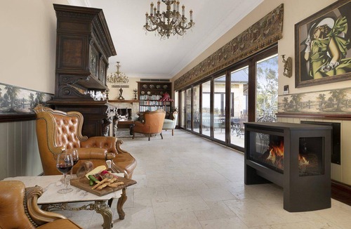 Moss Vale House | Kilburn - views as far as the eyes can see