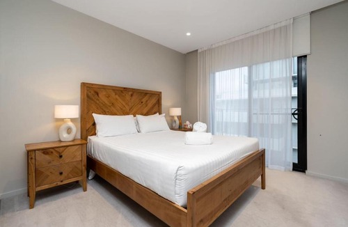 Kingston Apartment | Kingston Foreshore Paradise - 2BR