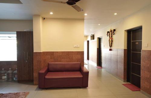 East Nada Hotel | Kovilakam Achutham
