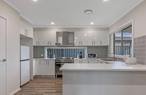 Austral House | KozyGuru | Austral | 4 Room Comfy House