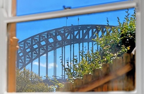 Kirribilli Apartment | KozyGuru | Kirribilli | Opera House View 2 Bed Apt