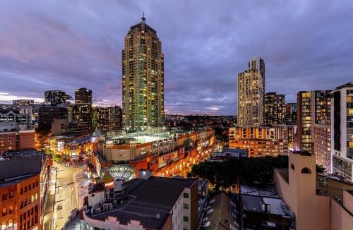 Haymarket Apartment | KozyGuru | Sydney CBD | Modern 2-Bedroom Apt