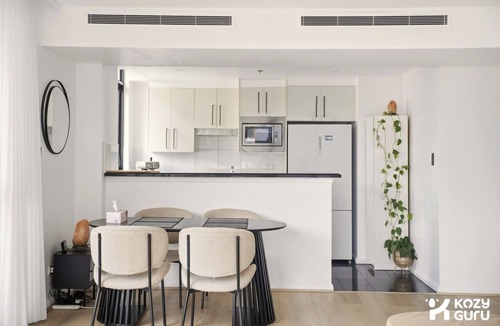 Waterloo Apartment | KozyGuru | Waterloo | Designer Pad with City Views