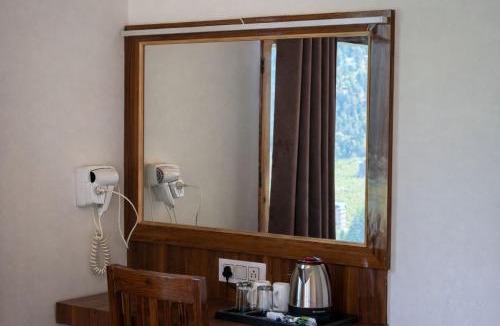 Khattalwada Hotel | Kullu peaks cottage