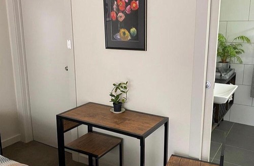 Bentleigh East Apartment | L'École Private Studio-Apartment by My Lodgingfy