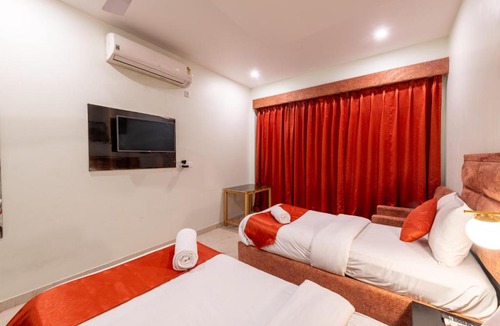 Gurugram Hotel | La Comfort By shrpl