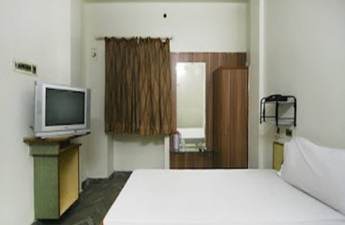 Guduvancheri Hotel | La Palace