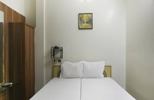 Guduvancheri Hotel | La Palace