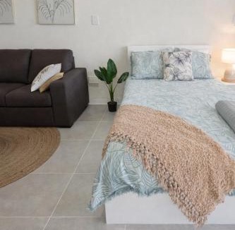 Dolphin Heads Apartment | La Plage Cabane