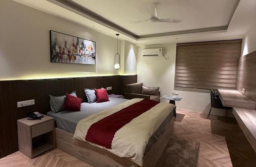 Jaypee Greens House | LaCasa Heights
