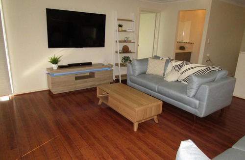 Port Vincent House | Lady Doris