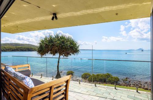 Soldiers Point House | Lanimer ONE - Beautiful Waterfront Property
