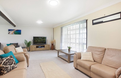 Warilla House | Large Family Home @ Warilla Beach