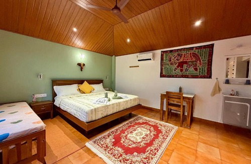 Kumily House | LES COTTAGES de Suryatrips Homely Stay