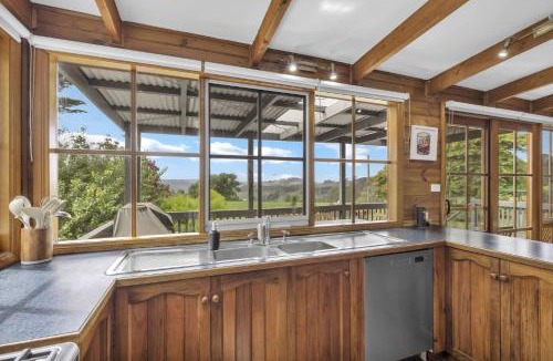 Allambee Reserve House | Leumeah