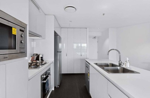 Brisbane Central Business District Resort | Level 15 Skytower – 2BR CBD Retreat