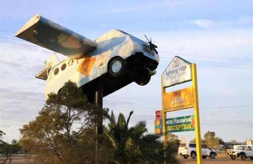 Lightning Ridge Hotel | Lightning Ridge Outback Resort & Caravan Park