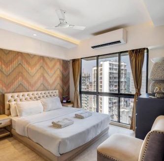 Kurla Apartment | Lily Modern Studio in BKC Pool Wi-Fi Kitchen