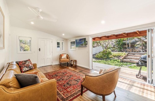 Yamba House | Lime Tree Cottage - Pet Friendly Paradise - Holiday Yamba