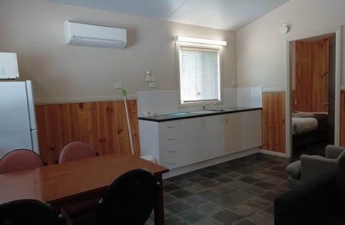 Bowenfels RV Rental | Lithgow Tourist and Van Park