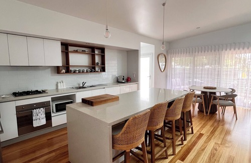 Huskisson Villa | Little ripper in the heart of Huskisson