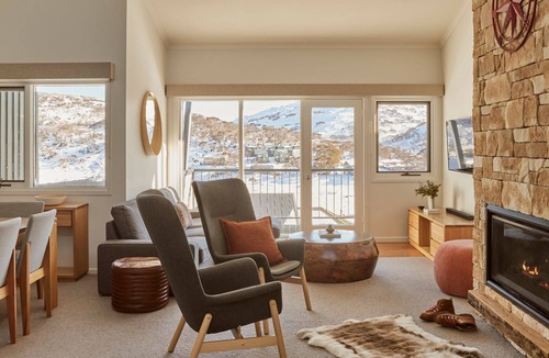 Perisher Valley Apartment | Lodge Apartment 21 - Deluxe apartment with spectacular views