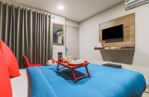 Gurugram Bed & Breakfast | Loginn Stays #5