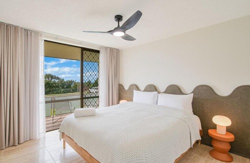 Bilinga Apartment | Longbeach 2