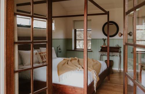 Sunderland Bay Villa | Longboarders Micro-Resort Phillip Island