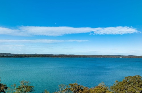 Silverwater House | Luminara Lago Waterfront Villa One at Silverwater