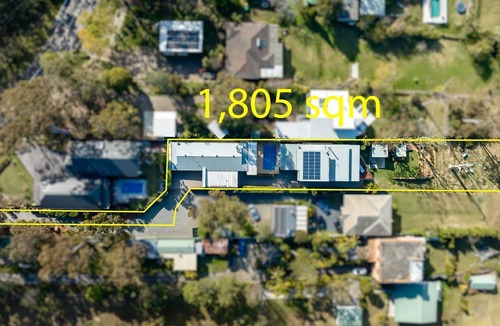 Silverwater House | Luminara Lago Waterfront Villa One at Silverwater