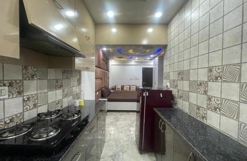 New Delhi Apartment | Lux Studioz