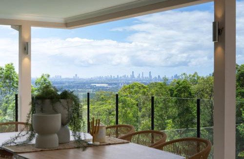 Bonogin House | Luxury 6BR Hinterland Retreat wIth Pool and Scenic View