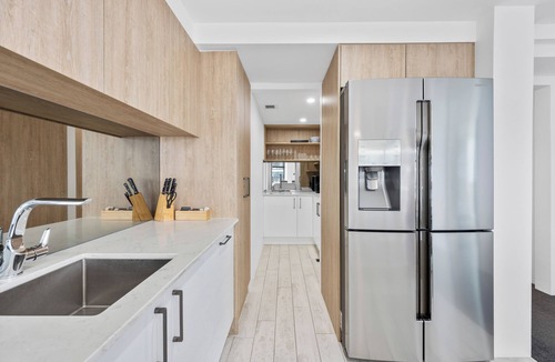 Surfers Paradise Apartment | Lvl 30 - 2BRM Ocean Outlook Retreat