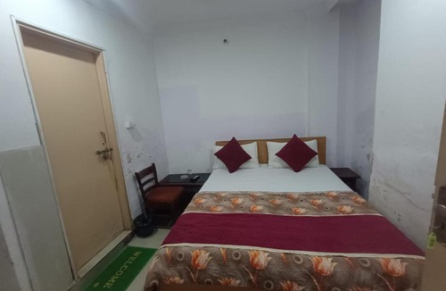 Auli Hotel | Maa Arya