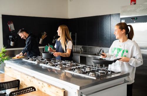 Melbourne Central Business District Hostel | Mad Monkey Melbourne