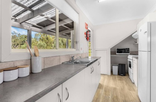 Lovedale House | Madigan Cottages | Australiana Cottage