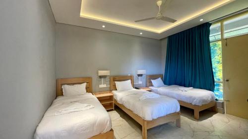 Gunehr Hostel | Madpackers Bir
