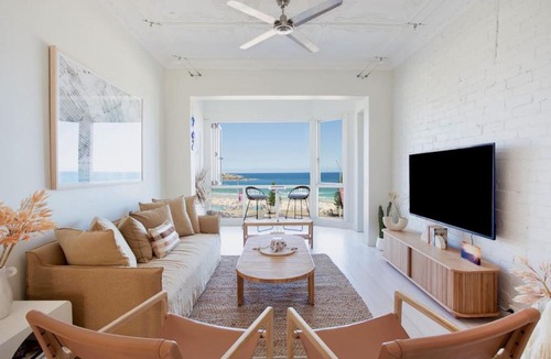 Bondi Beach Apartment | Majestic Beachfront
