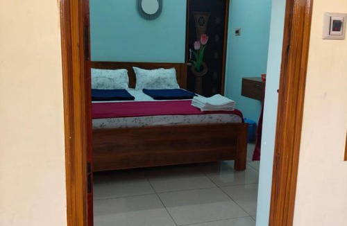 Thirunallar Hotel | Malar Residency