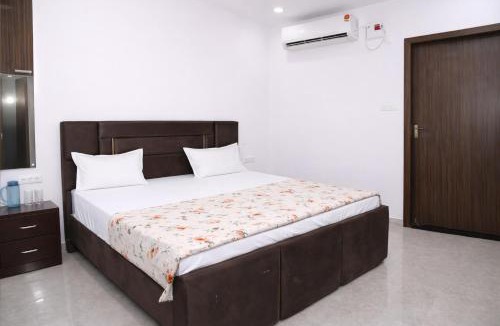 Vrindavan Hotel | Mandapam stays